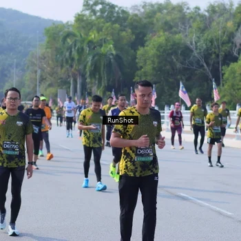 Runner Photo 7185593