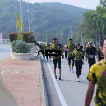 Runner Photo 7185615