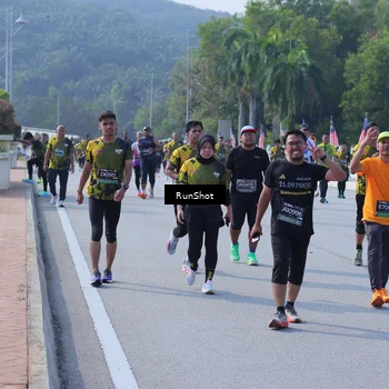 Runner Photo 7185638