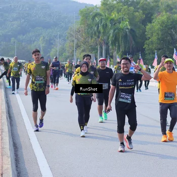 Runner Photo 7185642