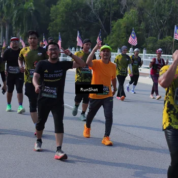 Runner Photo 7185655