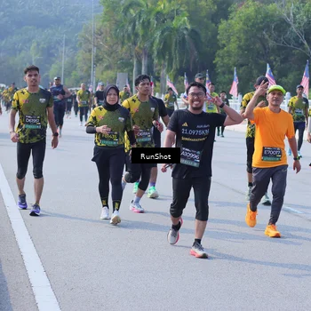 Runner Photo 7185658