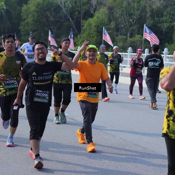 Runner Photo 7185664