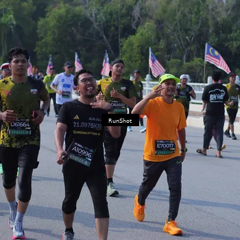 Runner Photo 7185675