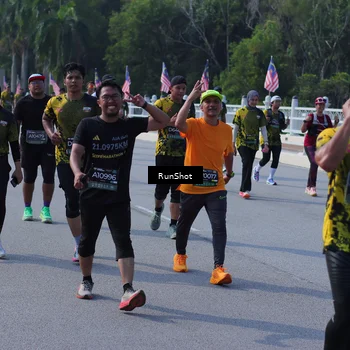 Runner Photo 7185686