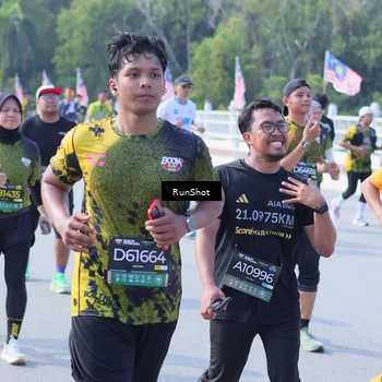 Runner Photo 7185695