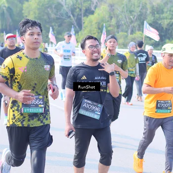 Runner Photo 7185702