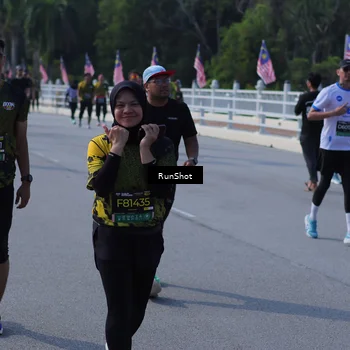 Runner Photo 7185715