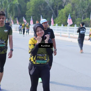 Runner Photo 7185716