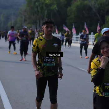 Runner Photo 7185730