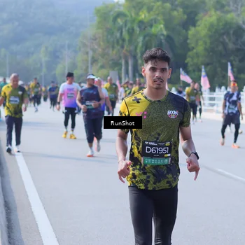 Runner Photo 7185736