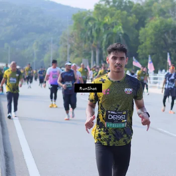 Runner Photo 7185738
