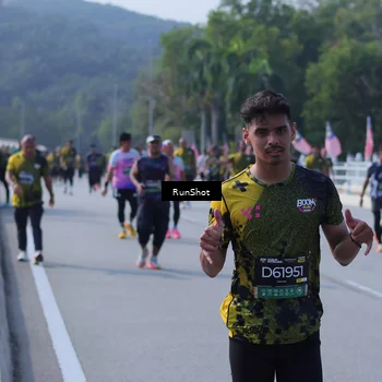 Runner Photo 7185740