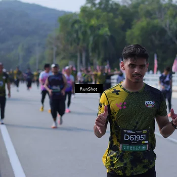 Runner Photo 7185749