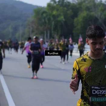 Runner Photo 7185760
