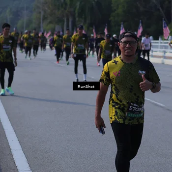 Runner Photo 7185779