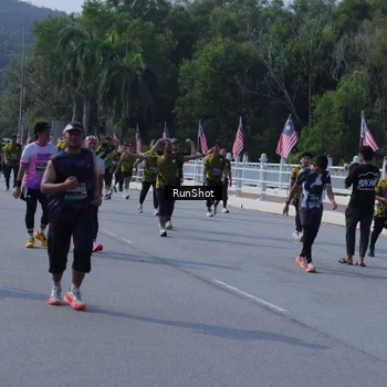 Runner Photo 7185784