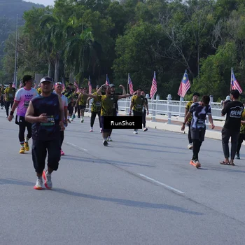 Runner Photo 7185785