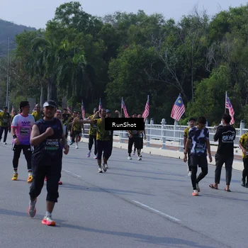 Runner Photo 7185788