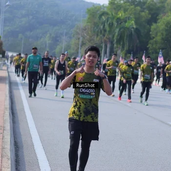 Runner Photo 7185813