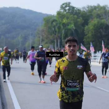 Runner Photo 7185900