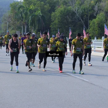 Runner Photo 7185903