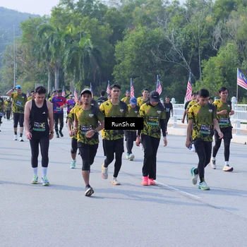 Runner Photo 7185923