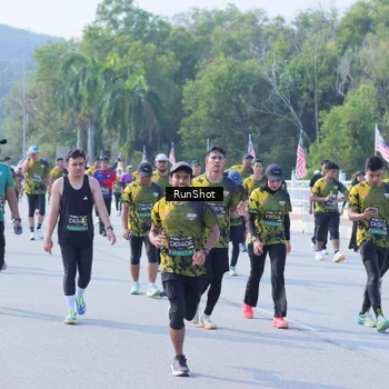 Runner Photo 7185937
