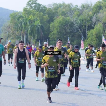 Runner Photo 7185947