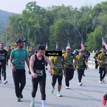 Runner Photo 7185990