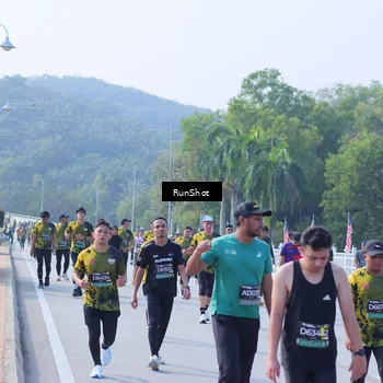 Runner Photo 7186003