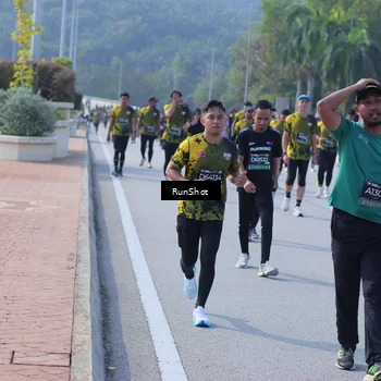 Runner Photo 7186030