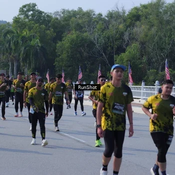 Runner Photo 7186248