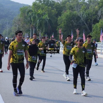 Runner Photo 7186309