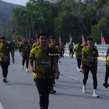 Runner Photo 7186332