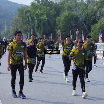 Runner Photo 7186340