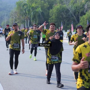 Runner Photo 7186373