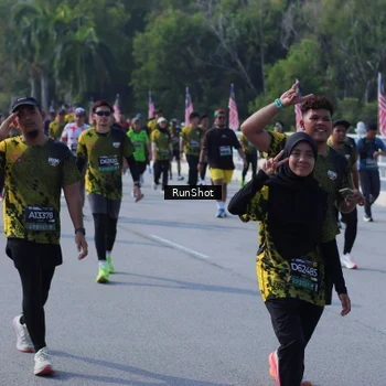 Runner Photo 7186388