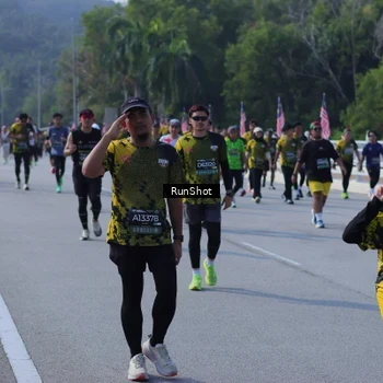 Runner Photo 7186390