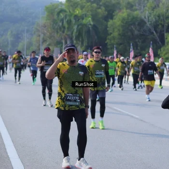 Runner Photo 7186391