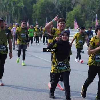 Runner Photo 7186395