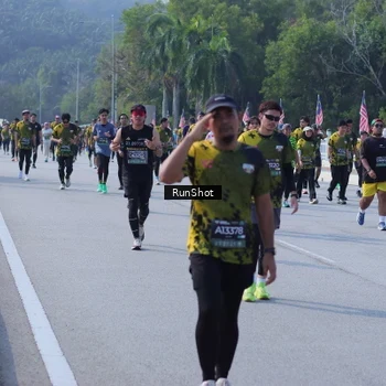 Runner Photo 7186397