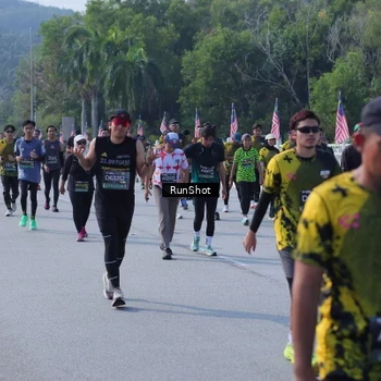 Runner Photo 7186463