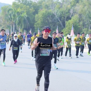 Runner Photo 7186494