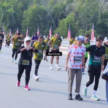 Runner Photo 7186563
