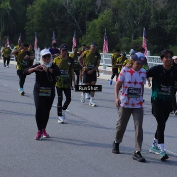 Runner Photo 7186565