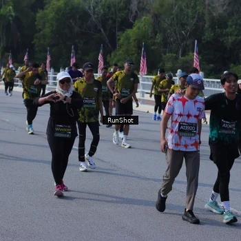 Runner Photo 7186586