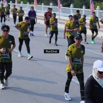 Runner Photo 7186661