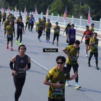 Runner Photo 7186692