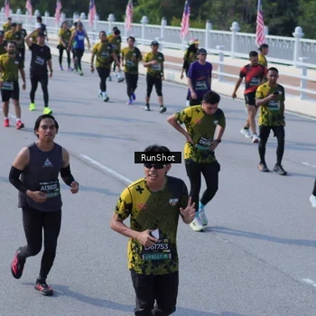 Runner Photo 7186695